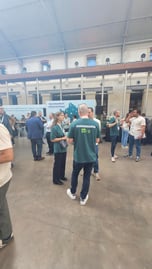 Média (4)