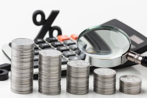 concept-graphique-avec-des-pieces-a-angle-eleve