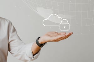 main-tenant-un-systeme-cloud-avec-protection-des-donnees
